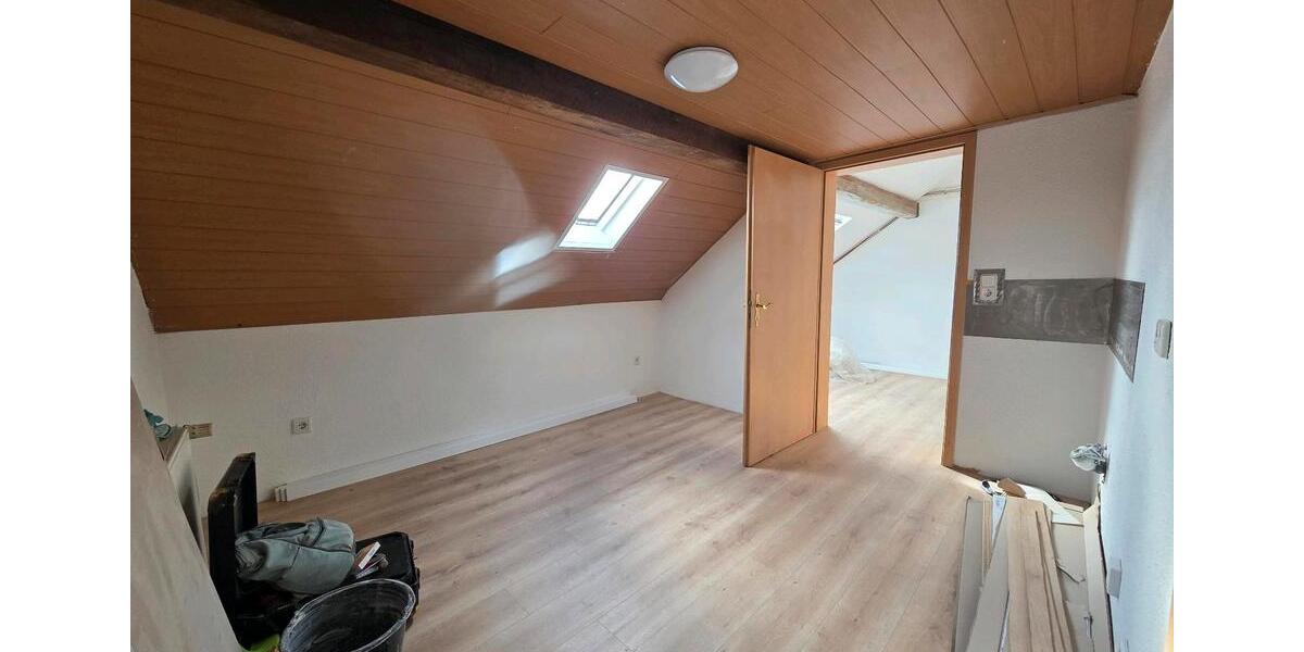 Dachgeschoßwohnung Nalbach - 2 Zimmer, 50 m&sup2;, 500&euro; | Angebot:24946692