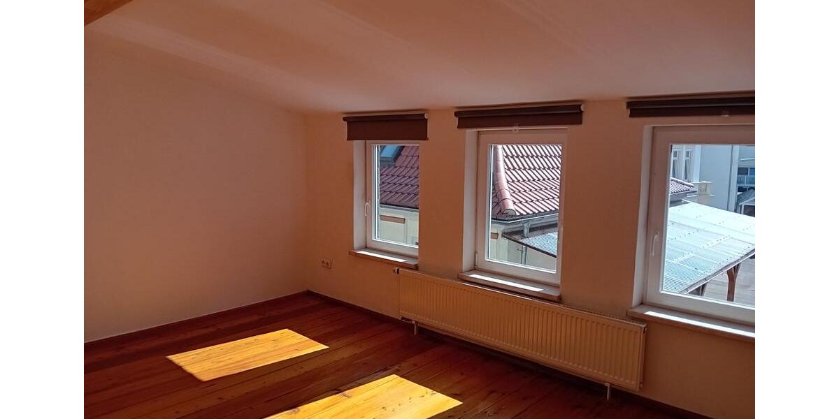 Einfamilienhaus Coburg - 3 Zimmer, 160 m&sup2;, 990&euro; | Angebot:25745958