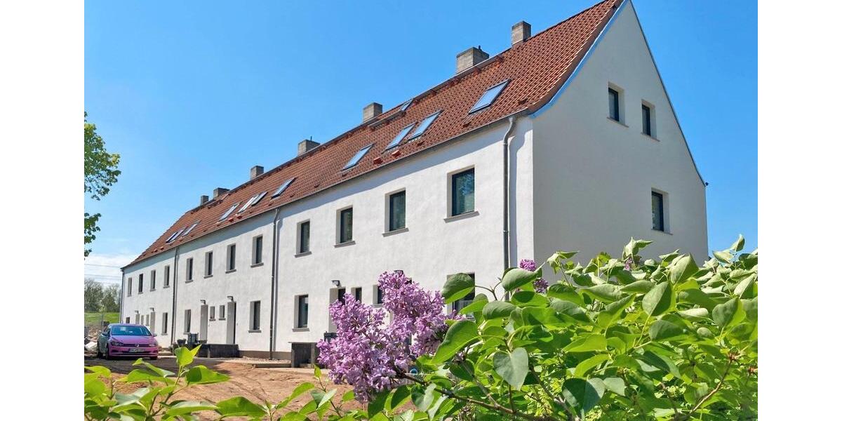 Reihenhaus - 5 Zimmer, 92 m&sup2;, 1.100&euro; | Angebot:26693612