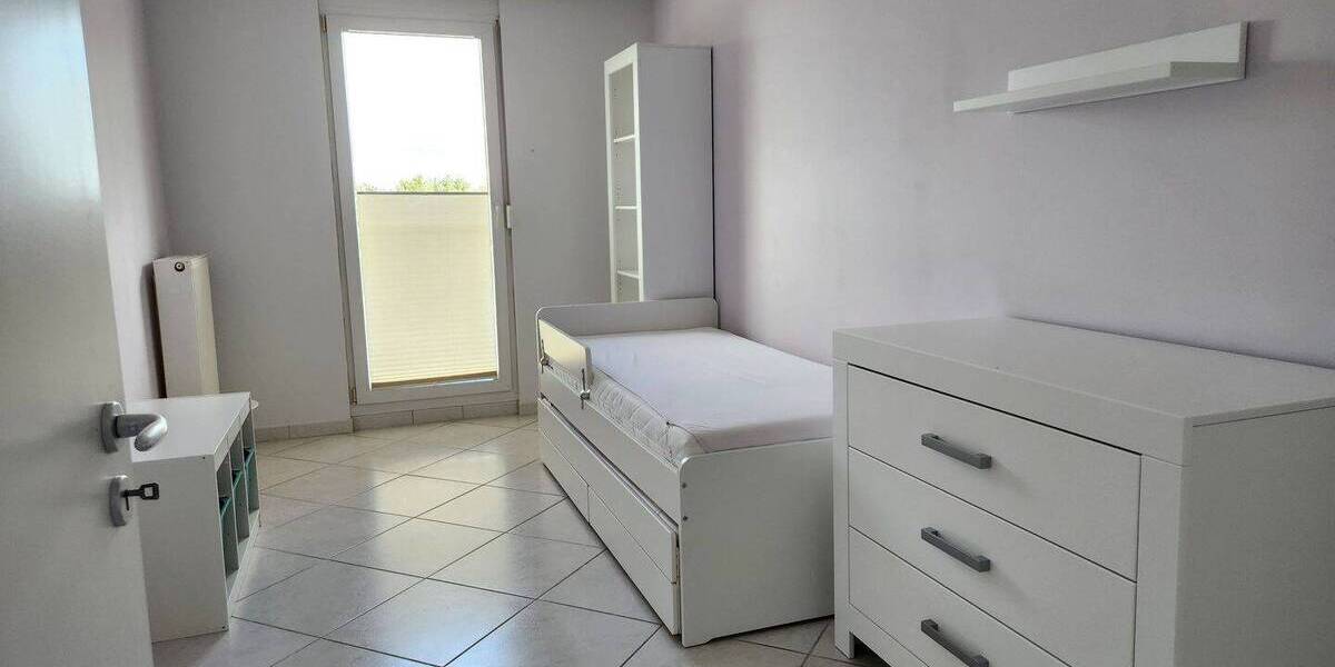 Mehrfamilienhaus, Wohnhaus Bad Vilbel Dortelweil - 5 Zimmer, 136 m&sup2;, 2.800&euro; | Angebot:25744536