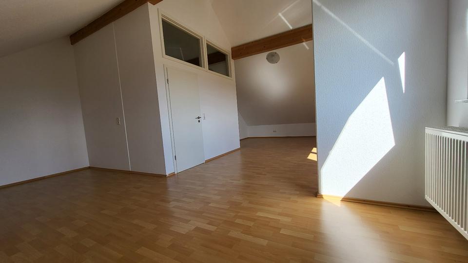 Doppelhaushälfte Kaiserslautern Bahnheim - 6 Zimmer, 246 m&sup2;, 2.040&euro; | Angebot:21981036