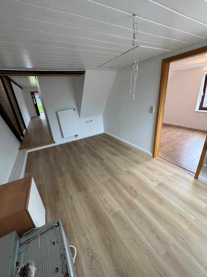 150qm 4 Zimmer Haus Schleswig 700qm Garten Garage zwei neue EBK
