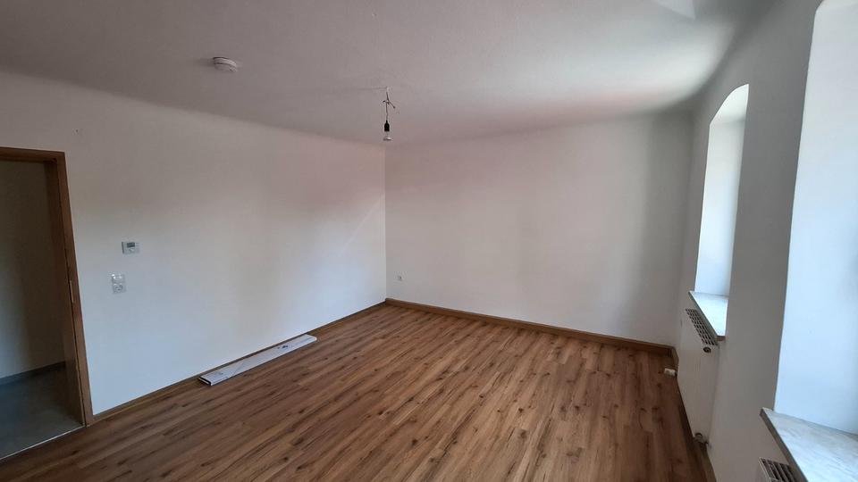 Erdgeschoßwohnung Gerolzhofen - 3 Zimmer, 75 m&sup2;, 432&euro; | Angebot:26425727