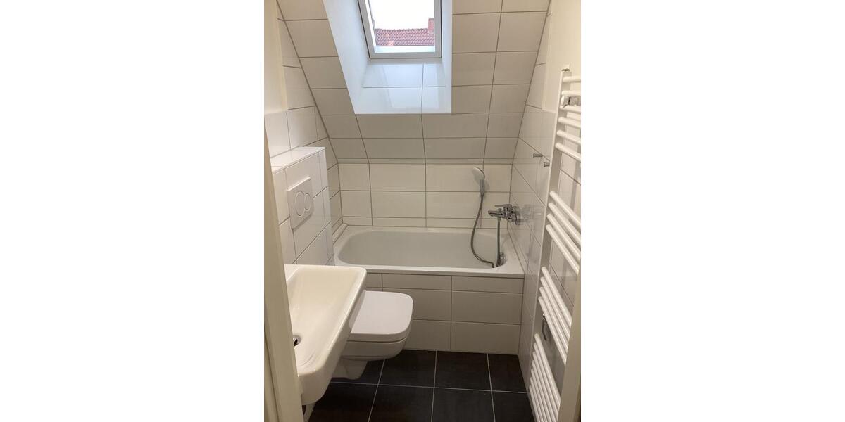 Dachgeschoßwohnung Lübeck Sankt Jürgen - 2.5 Zimmer, 39 m&sup2;, 508&euro; | Angebot:26635399