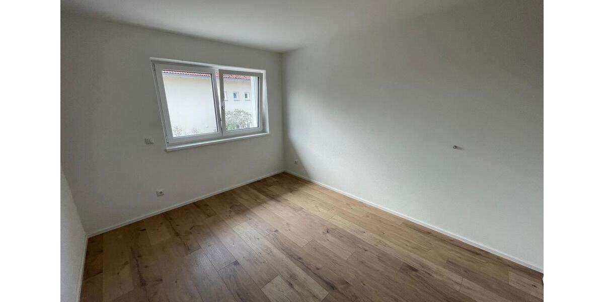 Doppelhaushälfte in ruhiger Lage mit Bergblick und Garten 4 zimmer