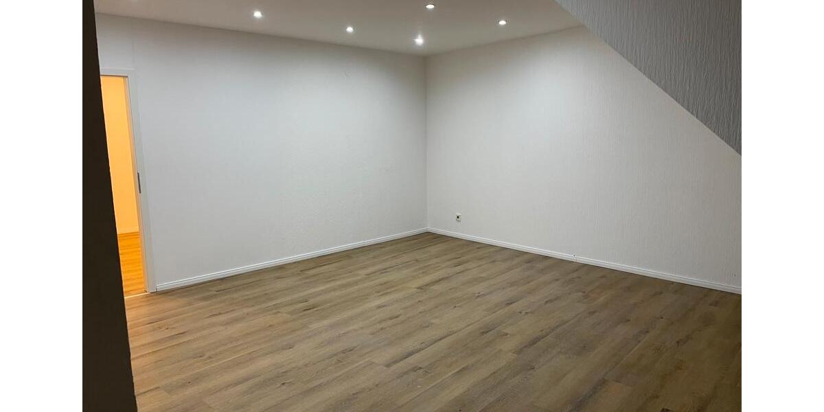 Etagenwohnung Hessisch Oldendorf - 2 Zimmer, 75 m&sup2;, 750&euro; | Angebot:26125202