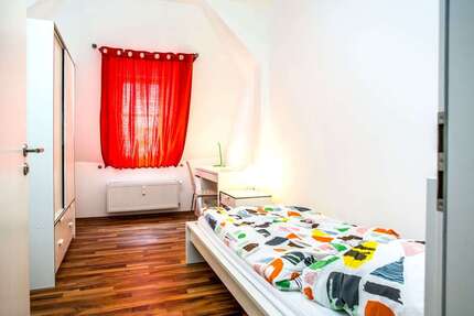 Wohnen auf Zeit in Frankfurt am Main 500 € 5 zimmer