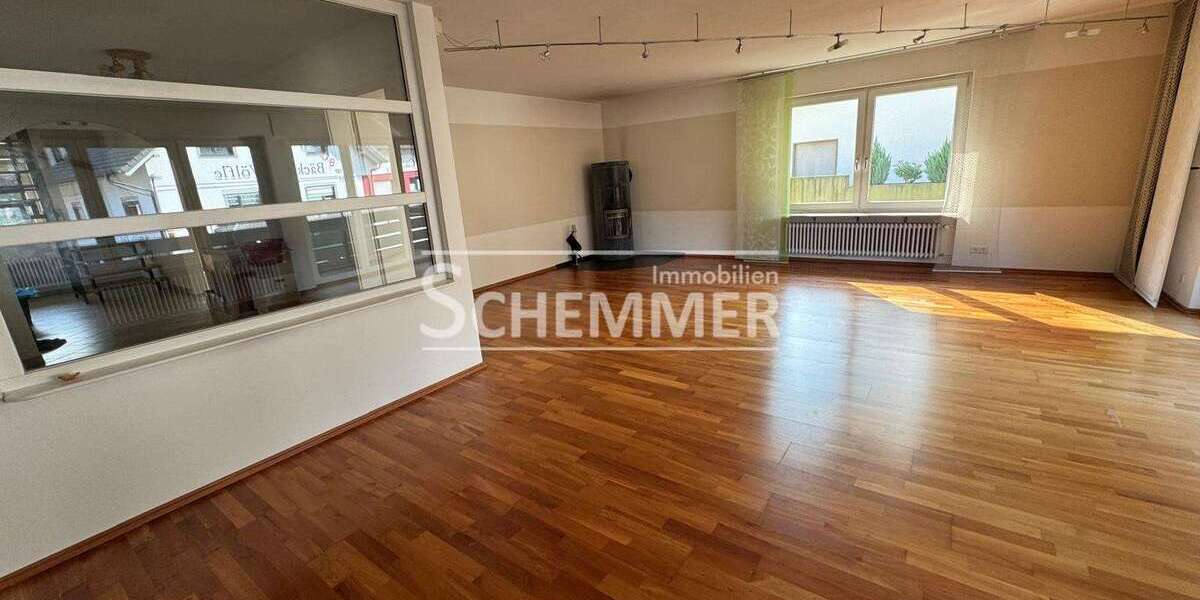Etagenwohnung Simonswald - 5 Zimmer, 176 m&sup2;, 1.540&euro; | Angebot:27164540