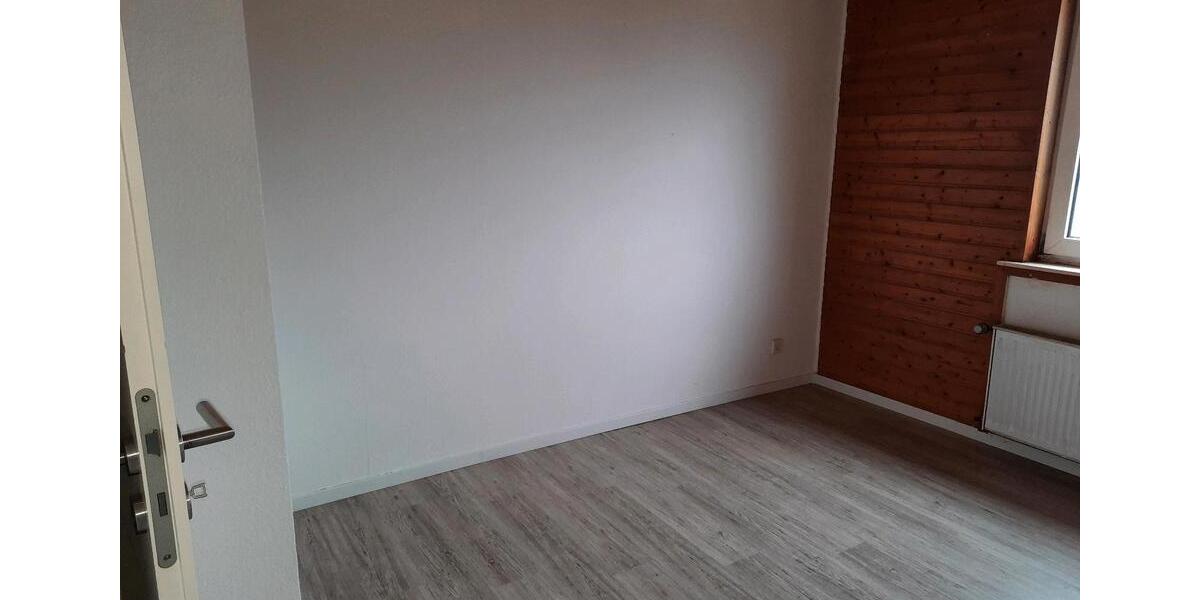 Dachgeschoßwohnung Osann-Monzel Monzel - 3 Zimmer, 75 m&sup2;, 850&euro; | Angebot:25614287