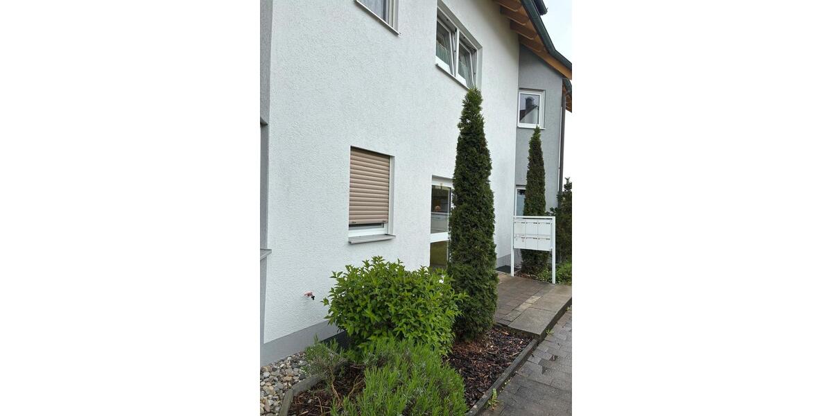 Etagenwohnung Adelsdorf - 2 Zimmer, 73 m&sup2;, 710&euro; | Angebot:26652015