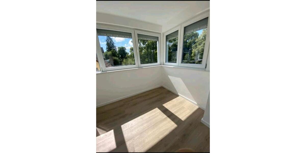 Moderne 3,5-Zimmer-Wohnung mit Neckarblick in Rottweil 3.5 zimmer