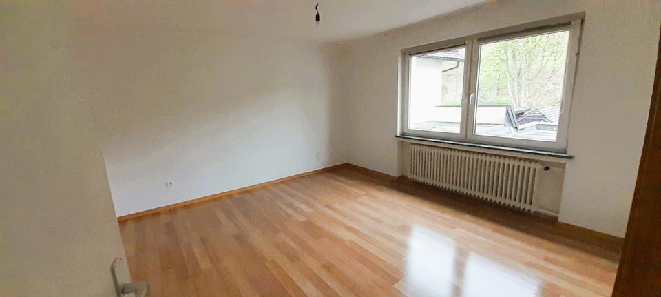 Erdgeschoßwohnung Lennestadt - 3 Zimmer, 82 m&sup2;, 600&euro; | Angebot:26270991