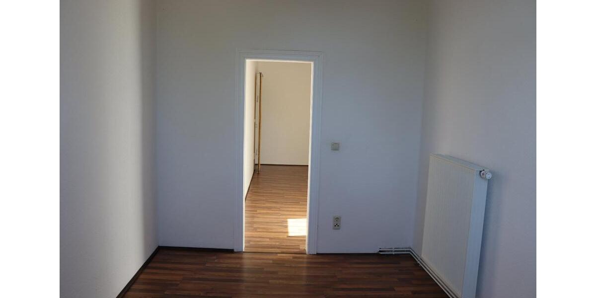 Etagenwohnung Mühlhausen (Thüringen) - 3 Zimmer, 100 m&sup2;, 595&euro; | Angebot:26380933