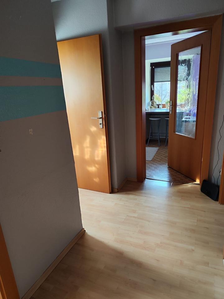 45m2 Wohnung im 2. OG zimmer