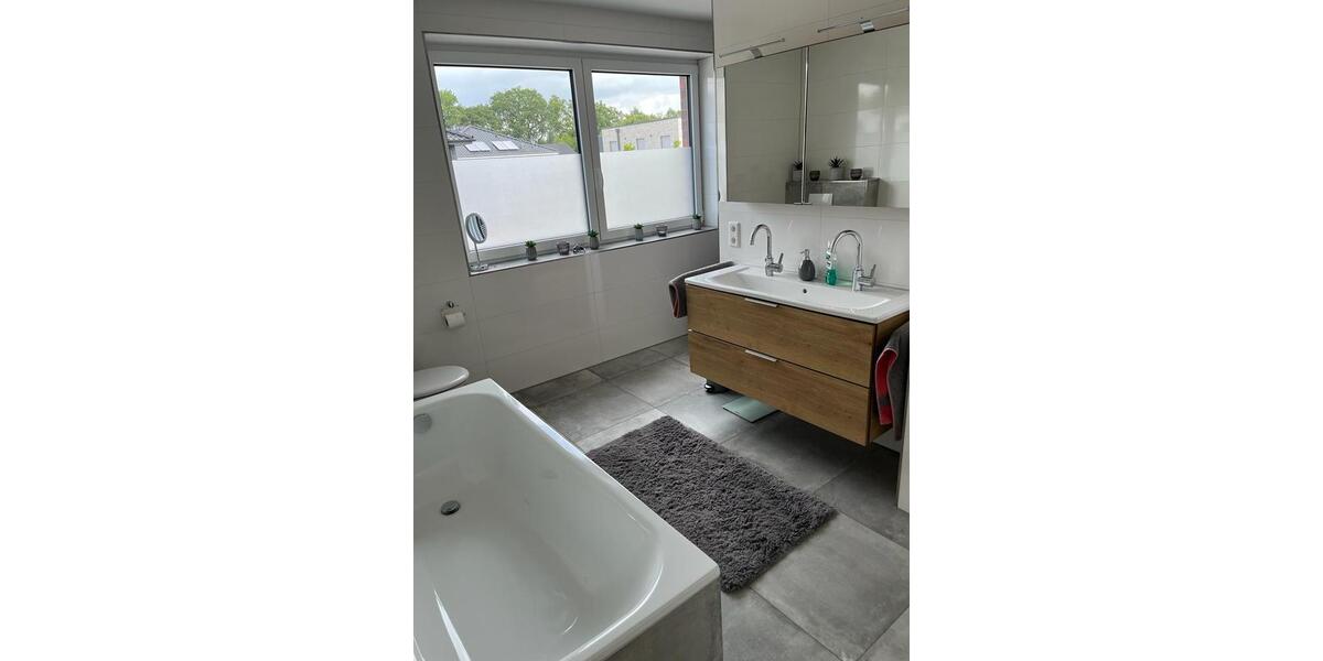 Doppelhaushälfte Salzbergen - 5 Zimmer, 125 m&sup2;, 1.400&euro; | Angebot:26241991