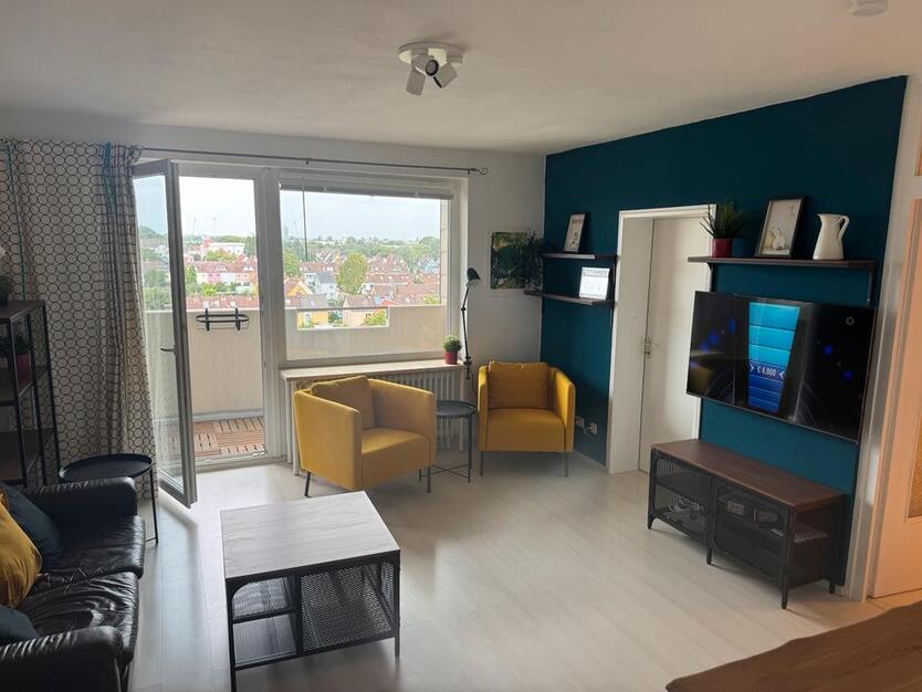 Möblierte 2 Zimmer Wohnung mit Balkon