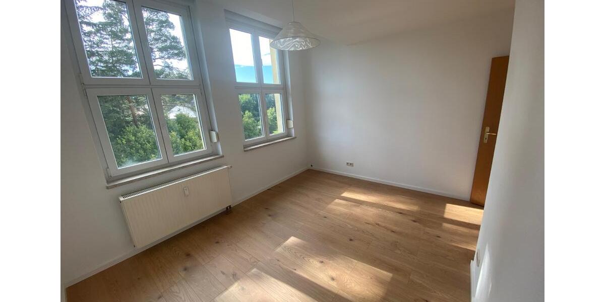 Etagenwohnung Hainichen - 2 Zimmer, 50 m&sup2;, 350&euro; | Angebot:26635359