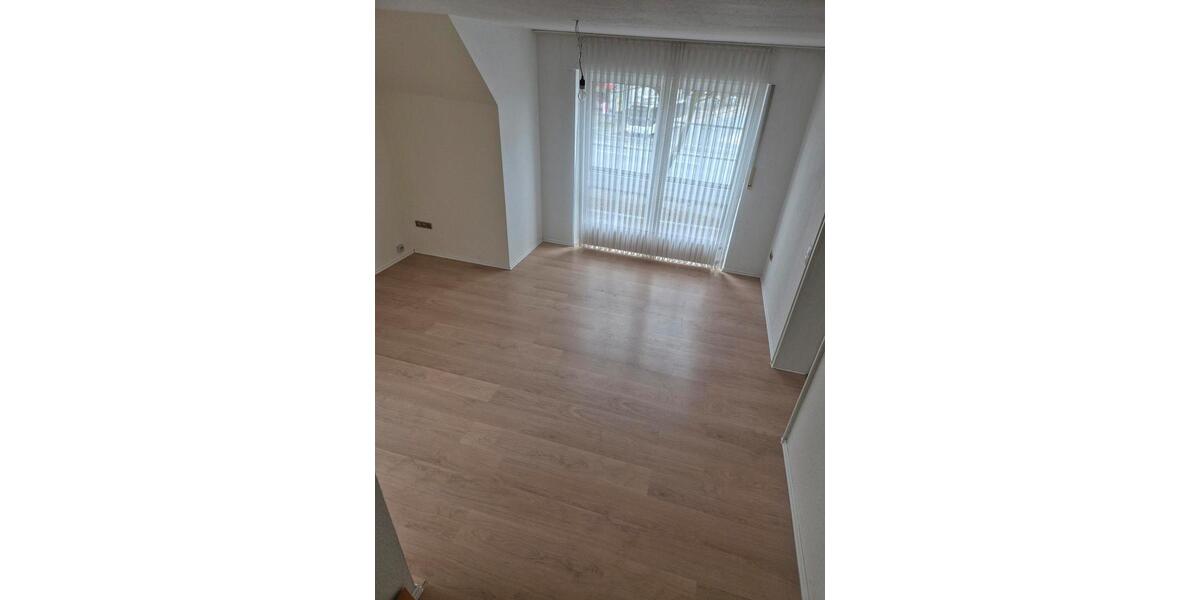 Etagenwohnung Horn-Bad Meinberg Bad Meinberg - 4 Zimmer, 102 m&sup2;, 945&euro; | Angebot:26131994