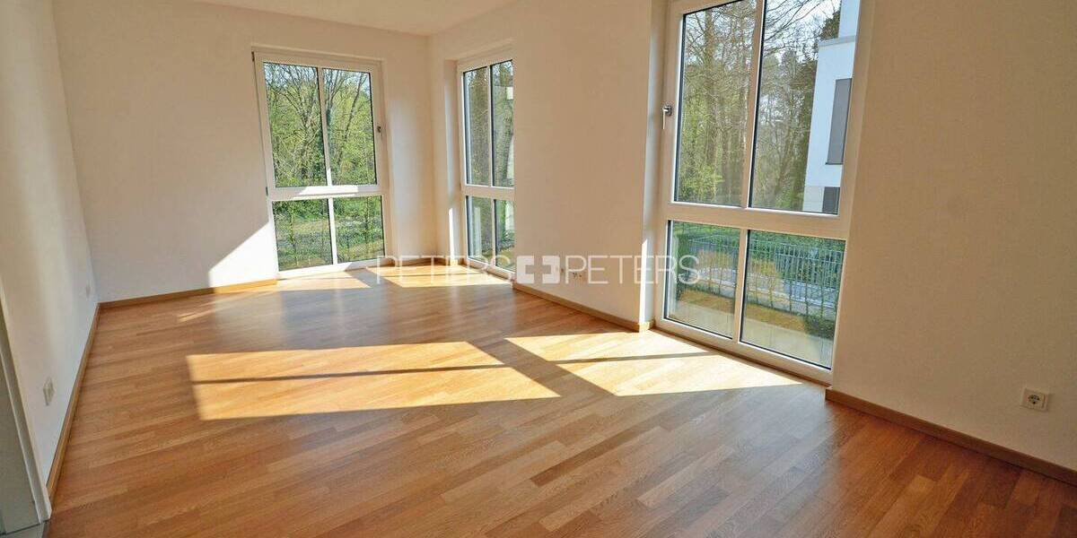 Doppelhaushälfte Hamburg Rissen - 4 Zimmer, 165 m&sup2;, 2.749&euro; | Angebot:26904226