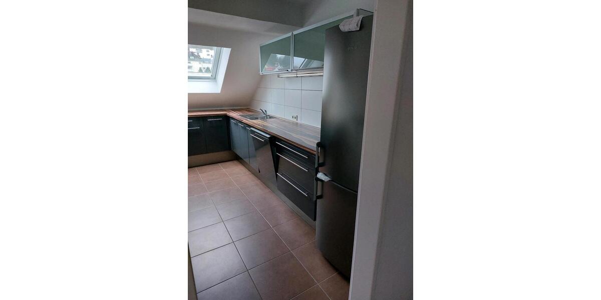 NIEDERREIFENBERG!,sehr helle,2 Zimmer Dachgeschosswohnung 2 zimmer