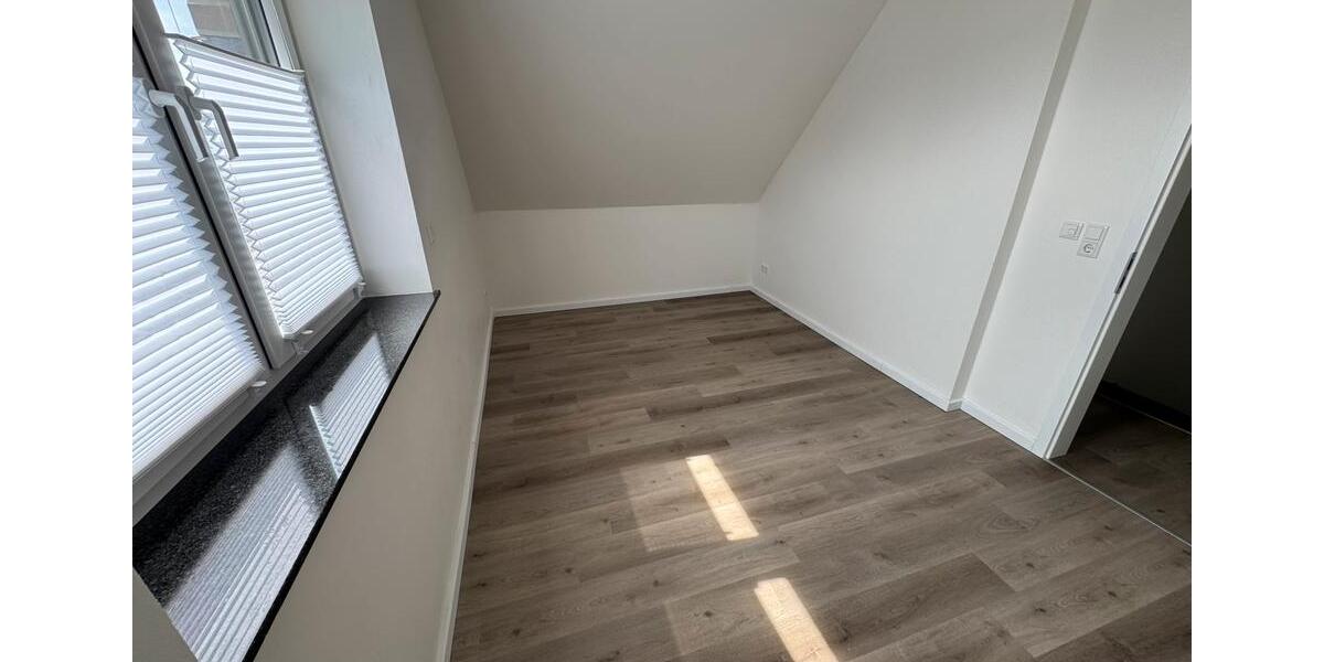 Doppelhaushälfte Holdorf - 5 Zimmer, 94 m&sup2;, 1.350&euro; | Angebot:26535986