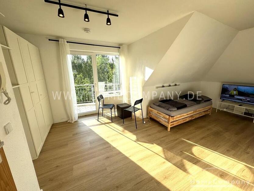 MöbliertFurnished 1-Zimmer Apartment in Dresden mit Balkon Nähe Universität max. 2 Personen zimmer