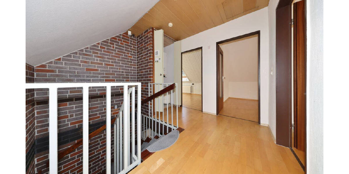 Doppelhaushälfte Wilhelmshaven-Aldenburg Neuende - 5 Zimmer, 141 m&sup2;, 1.100&euro; | Angebot:26741173
