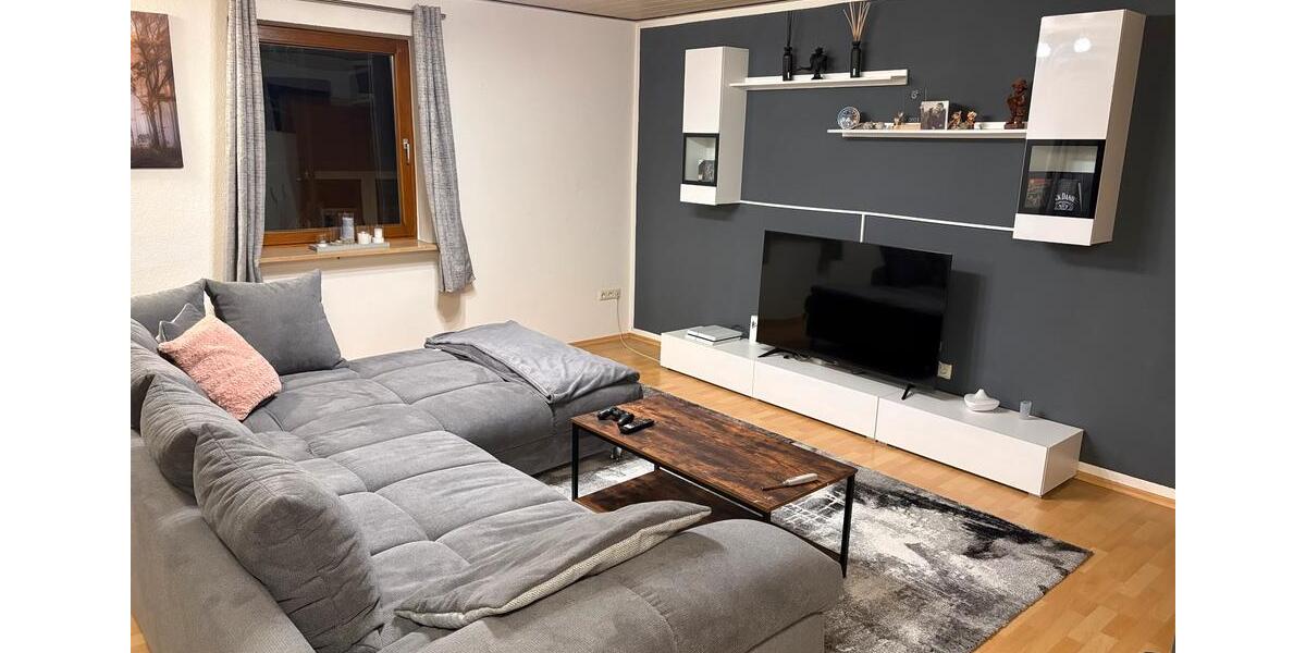 Erdgeschoßwohnung Ebern - 2.5 Zimmer, 98 m&sup2;, 820&euro; | Angebot:24893532