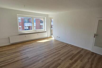 Wohnung Esens - 3 Zimmer, 77 m&sup2;, 595&euro; | Angebot:26644544