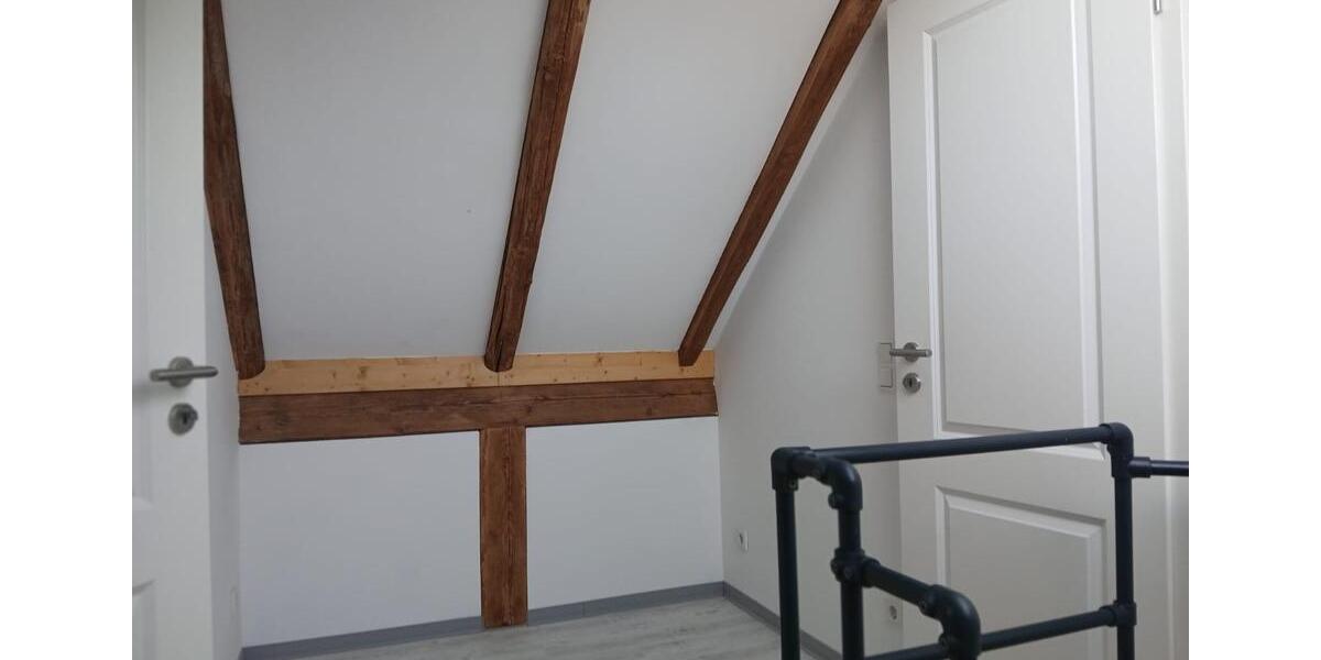 Erstbezug mit Balkon: Schöne 5-Raum-Maisonette-Wohnung 5 zimmer