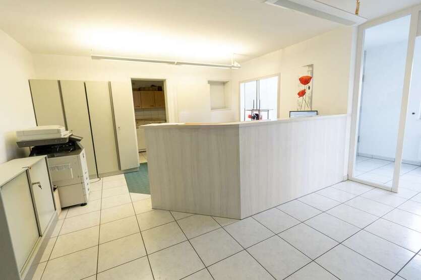 Büro in Freiberg am Neckar 1.880 € 142 m²
