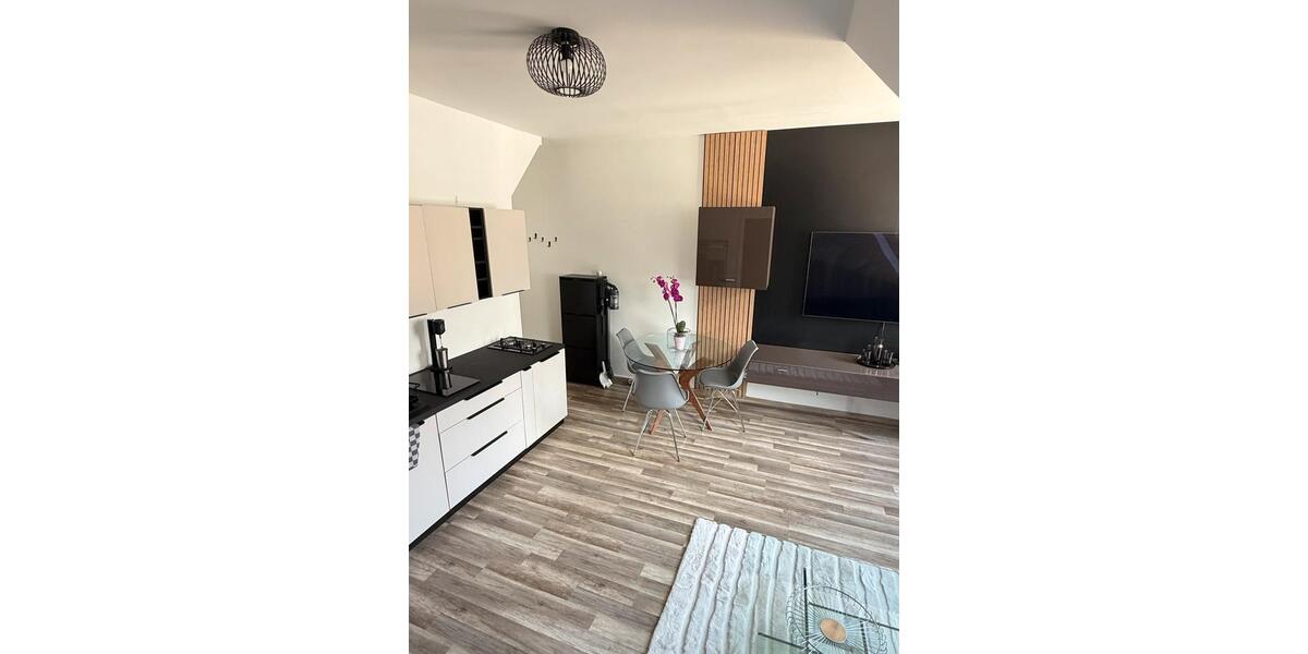 Etagenwohnung Wiesbaden - 2 Zimmer, 25 m&sup2;, 1.200&euro; | Angebot:26299950