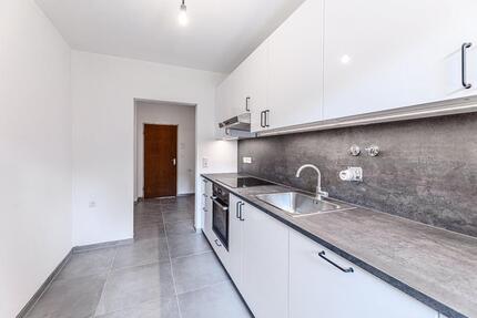 Frisch sanierte 2-Raum-Erdgeschoßwohnung mit Terrasse und EBK