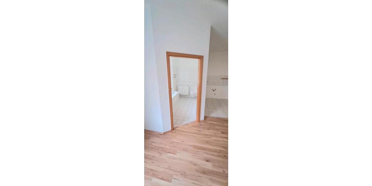 Etagenwohnung Hohenstein-Ernstthal Ernstthal - 1 Zimmer, 36 m&sup2;, 250&euro; | Angebot:24276694