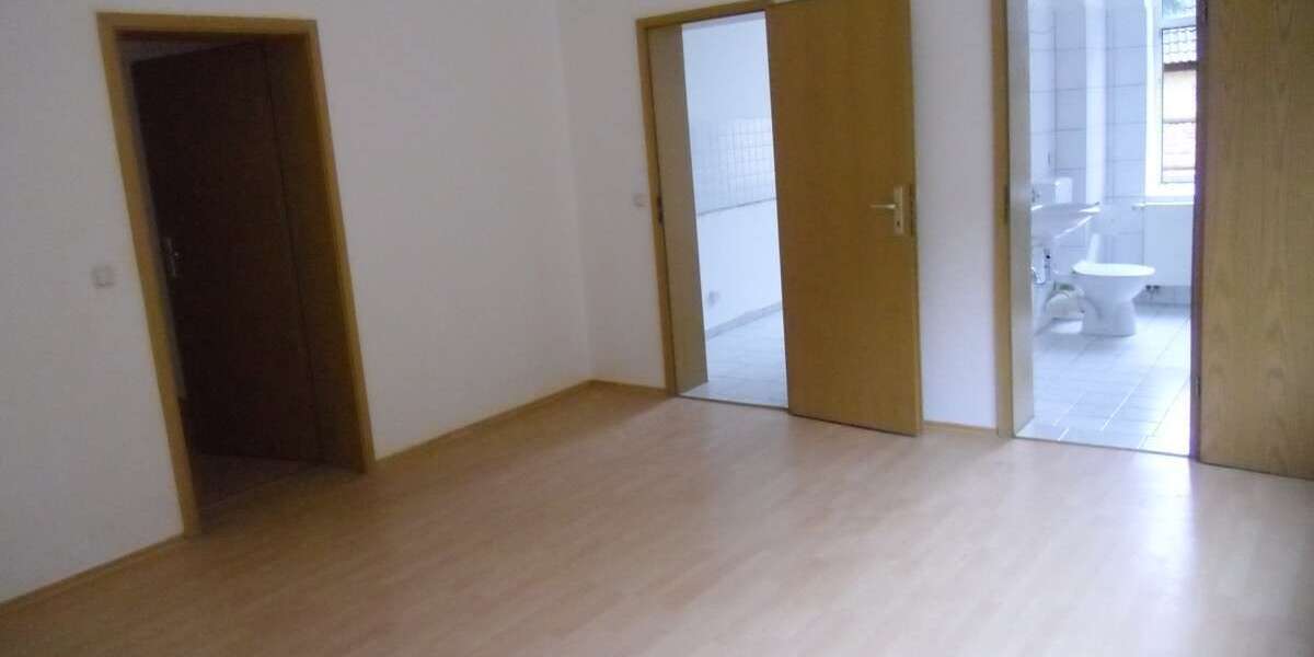 Etagenwohnung Nessetal - 3 Zimmer, 76 m&sup2;, 460&euro; | Angebot:26984535