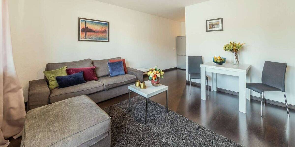 Etagenwohnung Frankfurt am Main Westend-Süd - 2 Zimmer, 46 m&sup2;, 1.810&euro; | Angebot:26824540