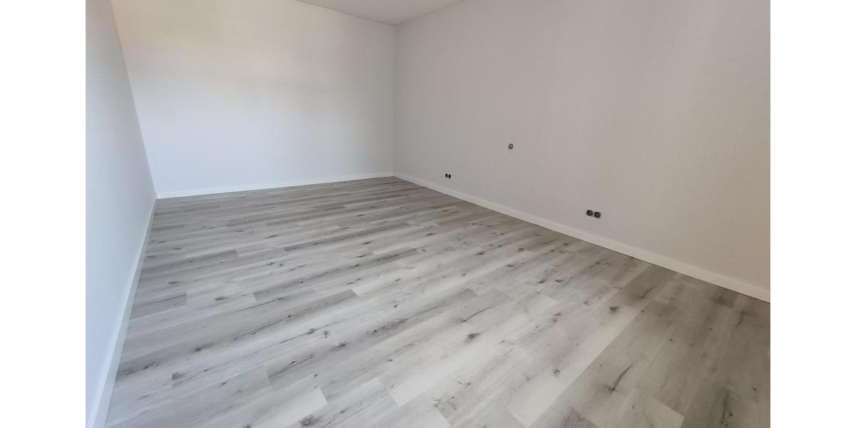 Etagenwohnung Pößneck - 2 Zimmer, 59 m&sup2;, 420&euro; | Angebot:26033858