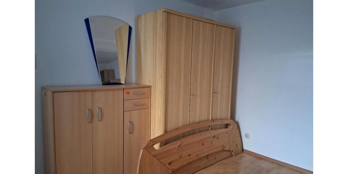 Wohnen auf Zeit Petersberg - 1 Zimmer, 20 m&sup2;, 450&euro; | Angebot:26661324