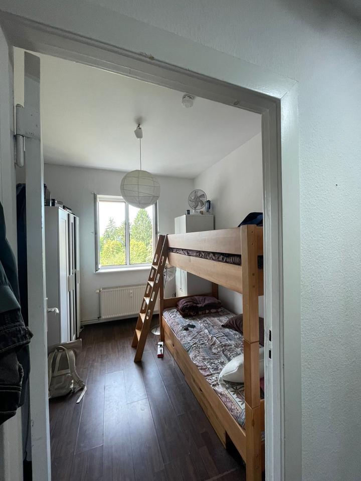 A room in a 2 room apartment (subletting)