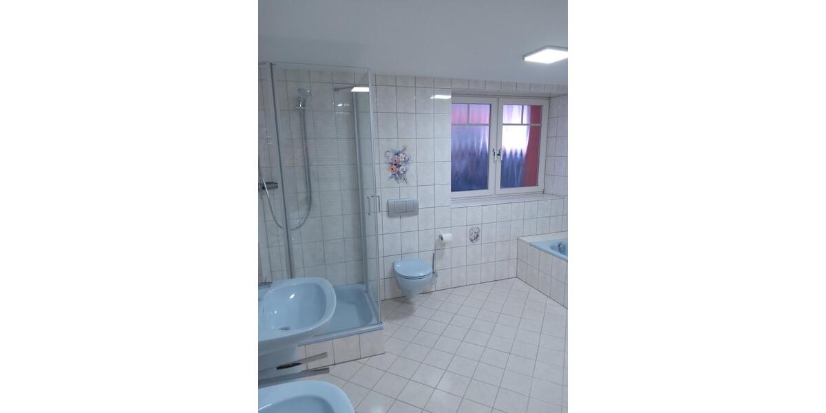 Erdgeschoßwohnung Künzell - 2 Zimmer, 90 m&sup2;, 850&euro; | Angebot:25646935