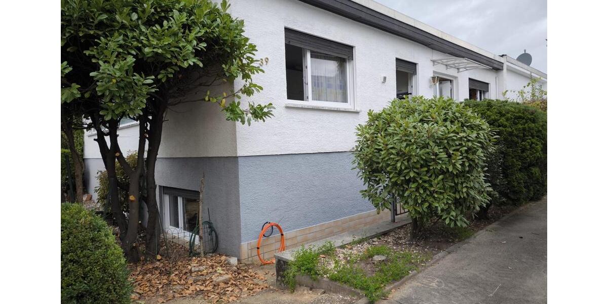 Bungalow Frankfurt am Main Fechenheim - 5 Zimmer, 202 m&sup2;, 1.850&euro; | Angebot:24458476