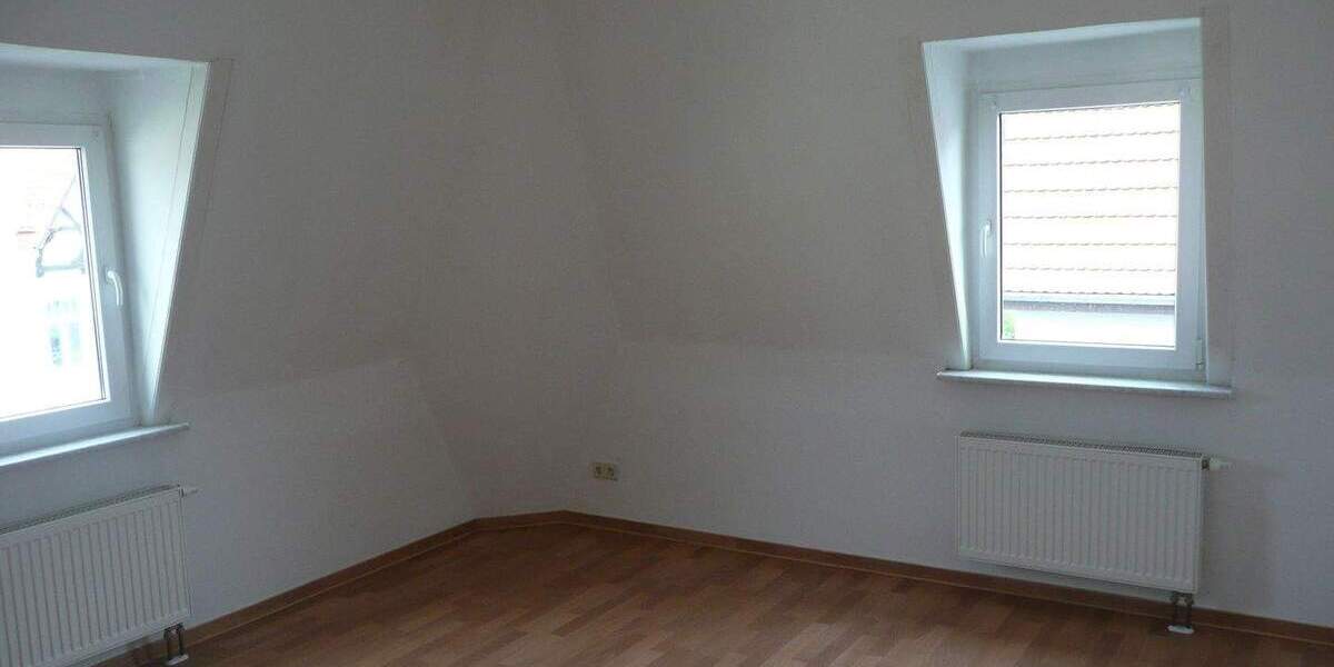 Etagenwohnung Pirna Sonnenstein - 2 Zimmer, 47 m&sup2;, 330&euro; | Angebot:25909295
