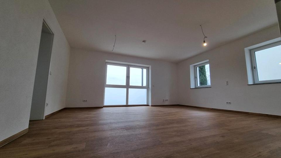 Erdgeschoßwohnung Mühldorf am Inn - 2 Zimmer, 72 m&sup2;, 960&euro; | Angebot:25128378