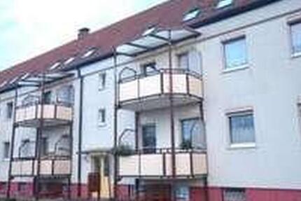 Sonnige 4-Zimmer-DG-Wohnung mit großem Südbalkon, Keller und Garage 4 zimmer