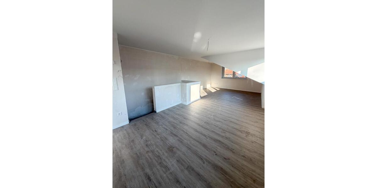 Dachgeschoßwohnung Gronau (Westfahlen) - 3 Zimmer, 92 m&sup2;, 1.330&euro; | Angebot:24149068