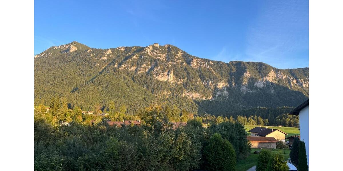 Möbliertes, ruhiges Apartment mit Balkon und traumhaftem Panorama 1 zimmer