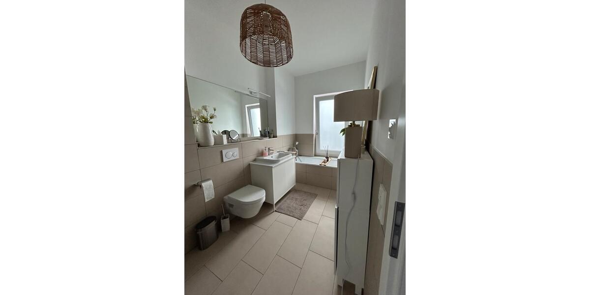 Einfamilienhaus Saarbrücken West - 3 Zimmer, 110 m&sup2;, 1.250&euro; | Angebot:23760420