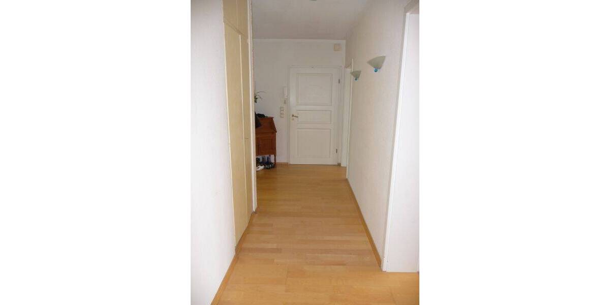 Etagenwohnung Enger Dreyen - 3 Zimmer, 95 m&sup2;, 665&euro; | Angebot:26160386