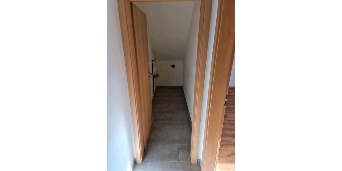 Dachgeschoßwohnung Melsungen - 3 Zimmer, 80 m&sup2;, 750&euro; | Angebot:26692930
