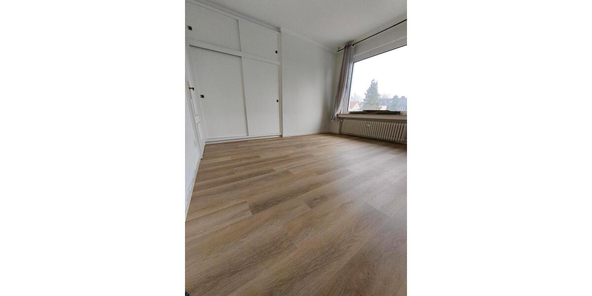 Etagenwohnung Ostercappeln - 8.5 Zimmer, 15 m&sup2;, 215&euro; | Angebot:25342875
